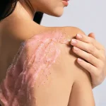 اسكراب دست و بدن توت فرنگى و گل سرخ تنورا 250 میل - Image 2